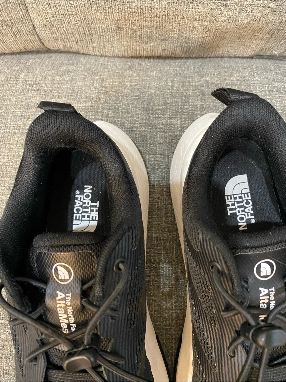 The North Face Kids AltaMesa Running Sneakers Size 4